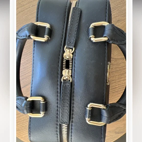 Chanel Black Top Handle Vanity Crossbody Bag with Chanel Strap - Picture 7 of 16